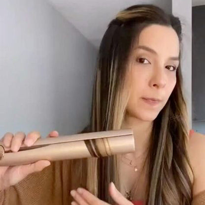 Straightener 2-in-1-Attract looks with flexible curls or perfect smoothing